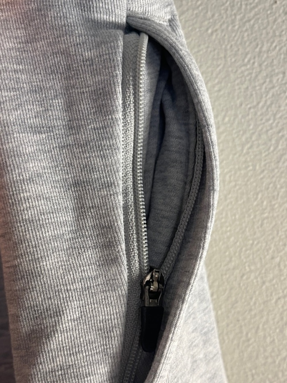 Large Men’s Gymshark Light Grey Joggers with White Logo - Picture 4 of 4
